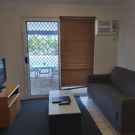 Cosmopolitan Motel & Serviced Apartments Rockhampton Exterior photo